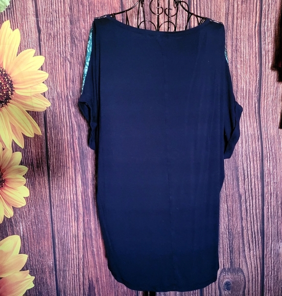 Made in Greece Mass Fashion Dropped Short Sleeve Blouse - Picture 3 of 6